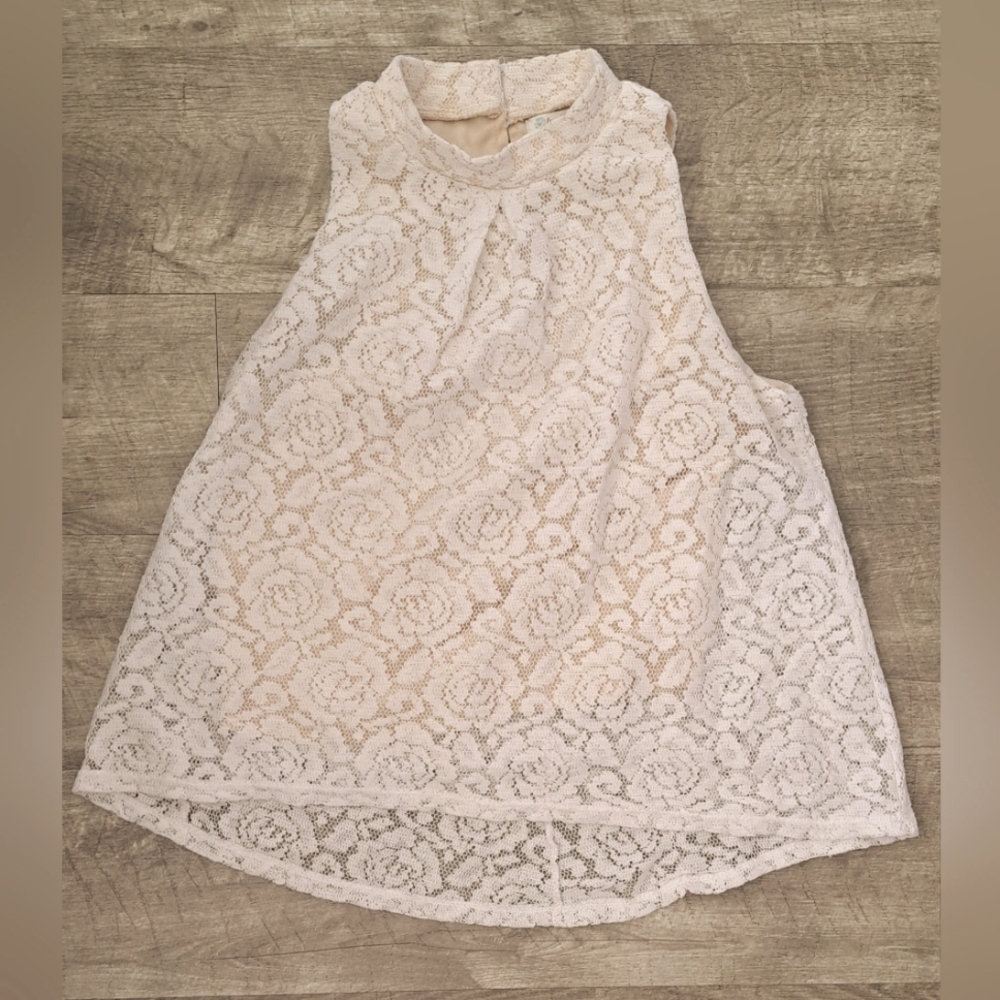 ROSES & LACE/ Love Fire Mockneck tank blouse